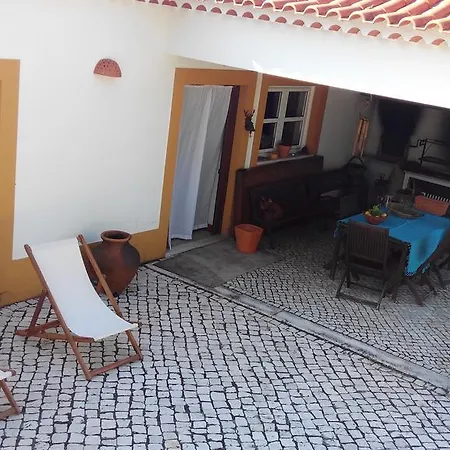 Casa Da Merces *